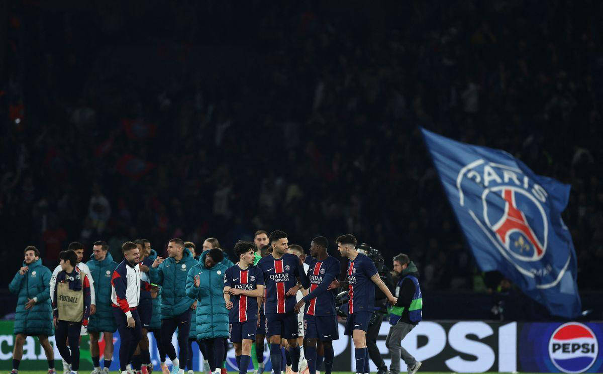 开云体育官网-包含巴黎圣日耳曼主场憾负瓦伦西亚，欧冠落选！的词条