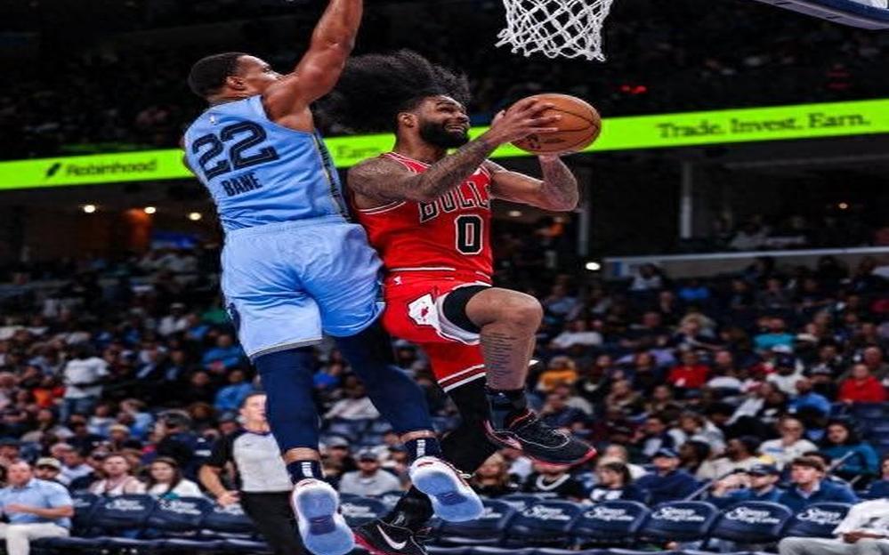 包含公牛击败灰熊，拉文全面发挥砍下三双领队获胜的词条