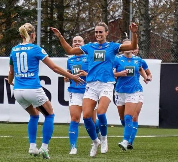 开云体育在线-芬兰女足队备战欧洲杯，夺冠在望