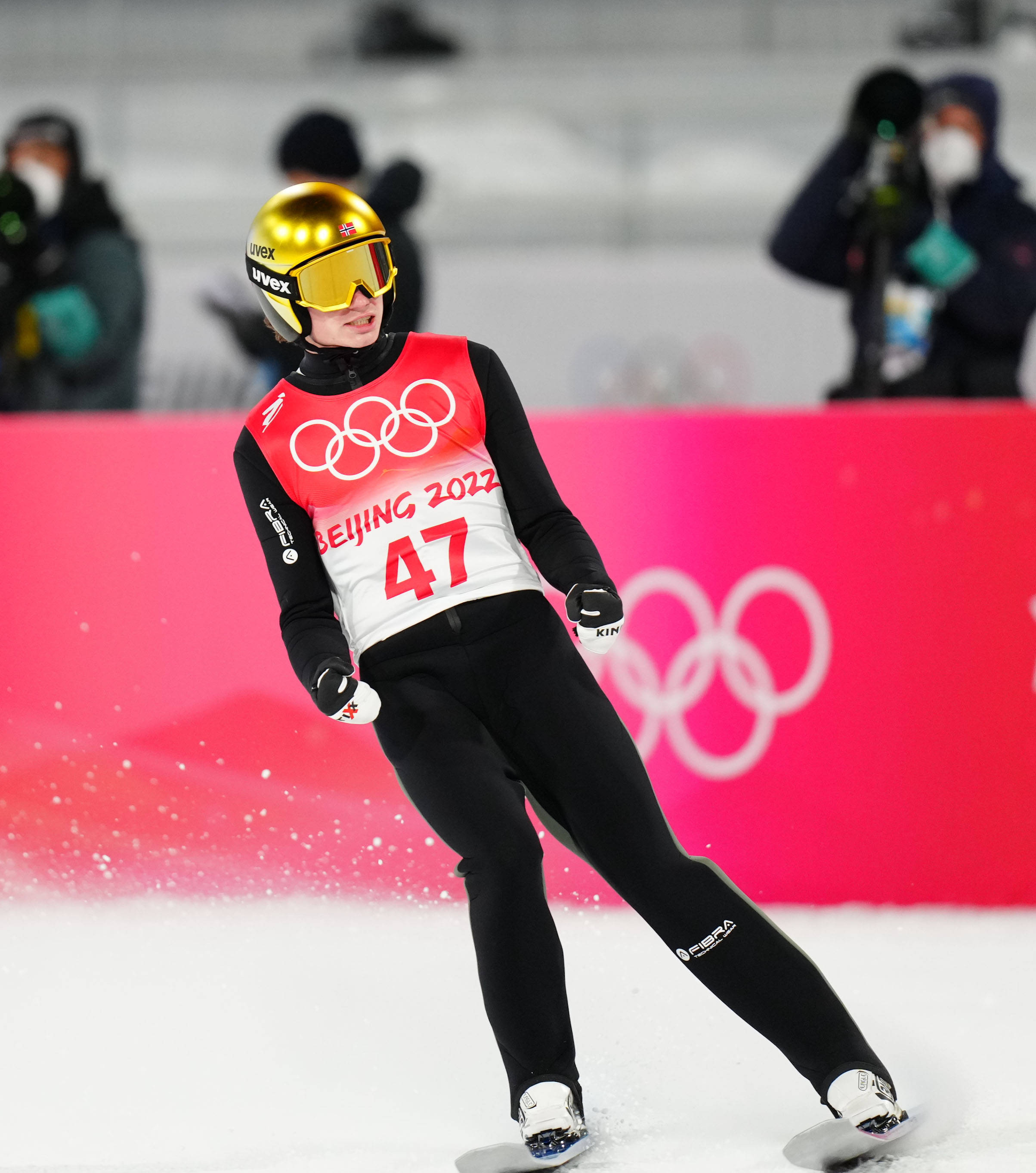 挪威滑雪选手速度与技巧兼备夺魁