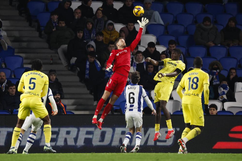 比利亚雷亚尔队球员屹立不倒