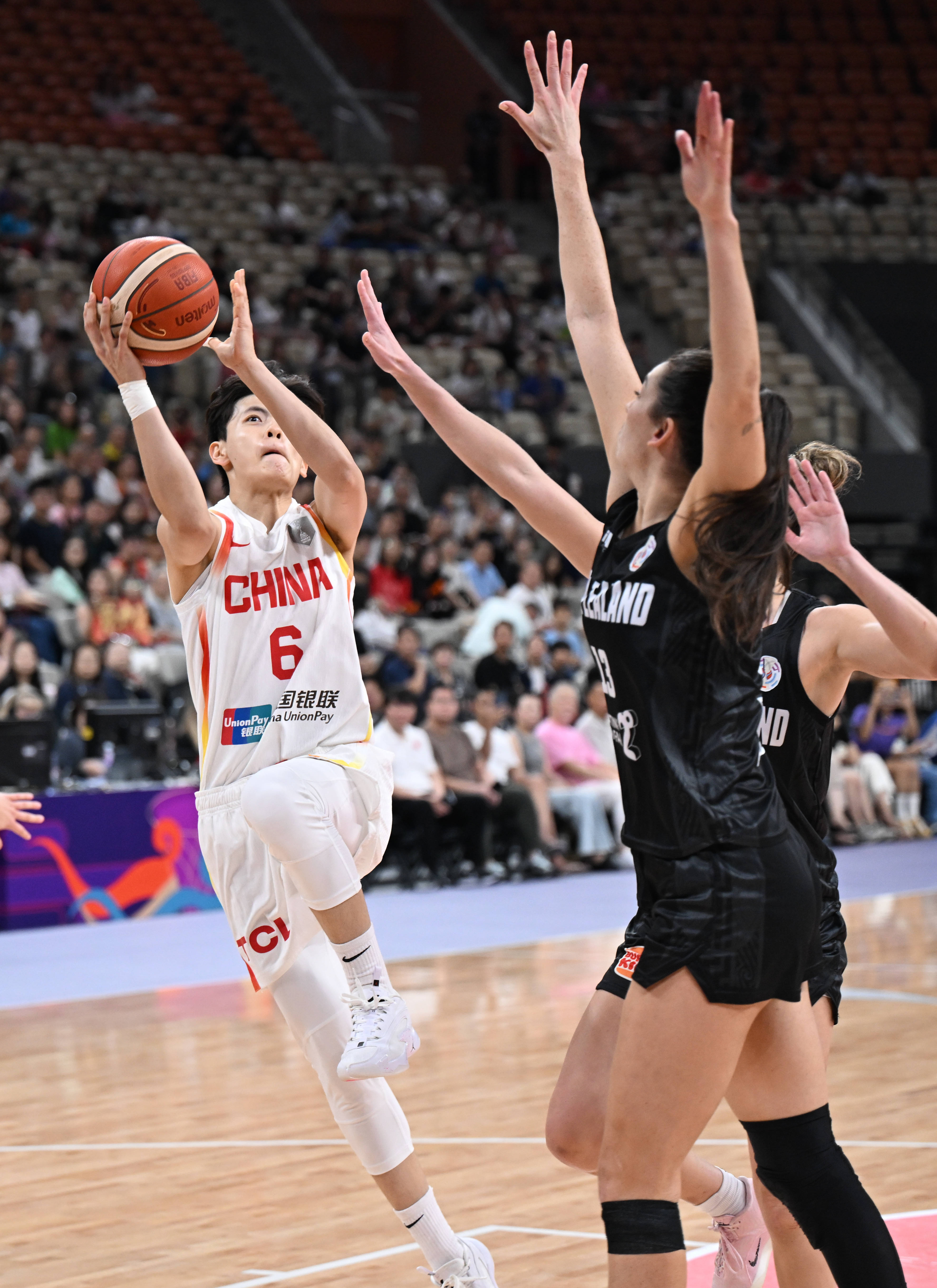 亚洲杯篮球赛即将开幕，吸引全球目光