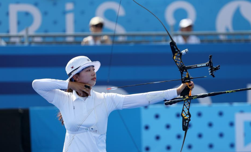 韩国射箭选手夺得个人第一