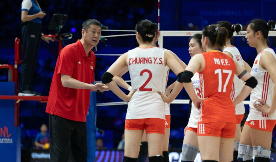 开云下载-加拿大队碾压对手，豪取胜利