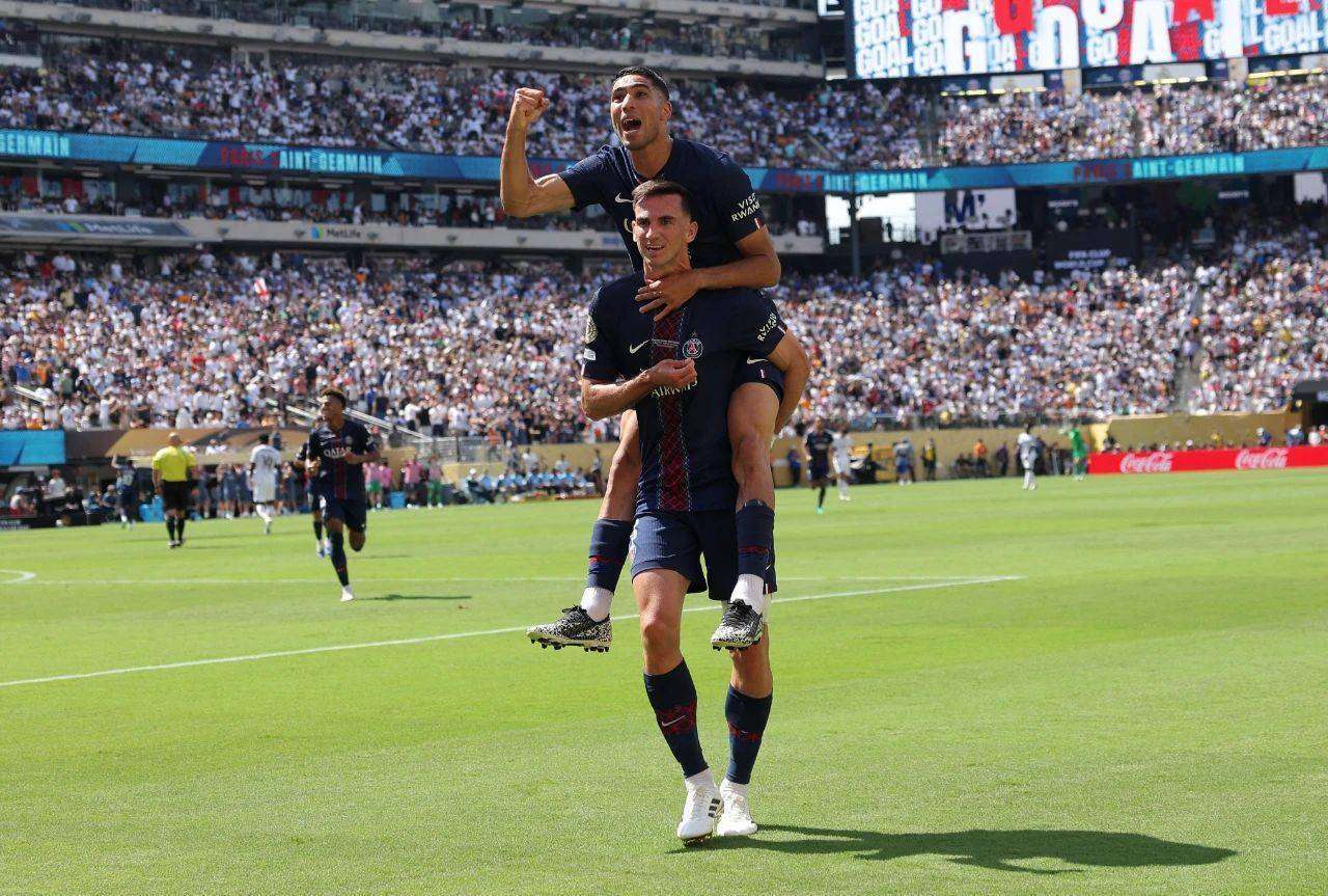 包含皇马实力碾压，决赛热门晋级的词条