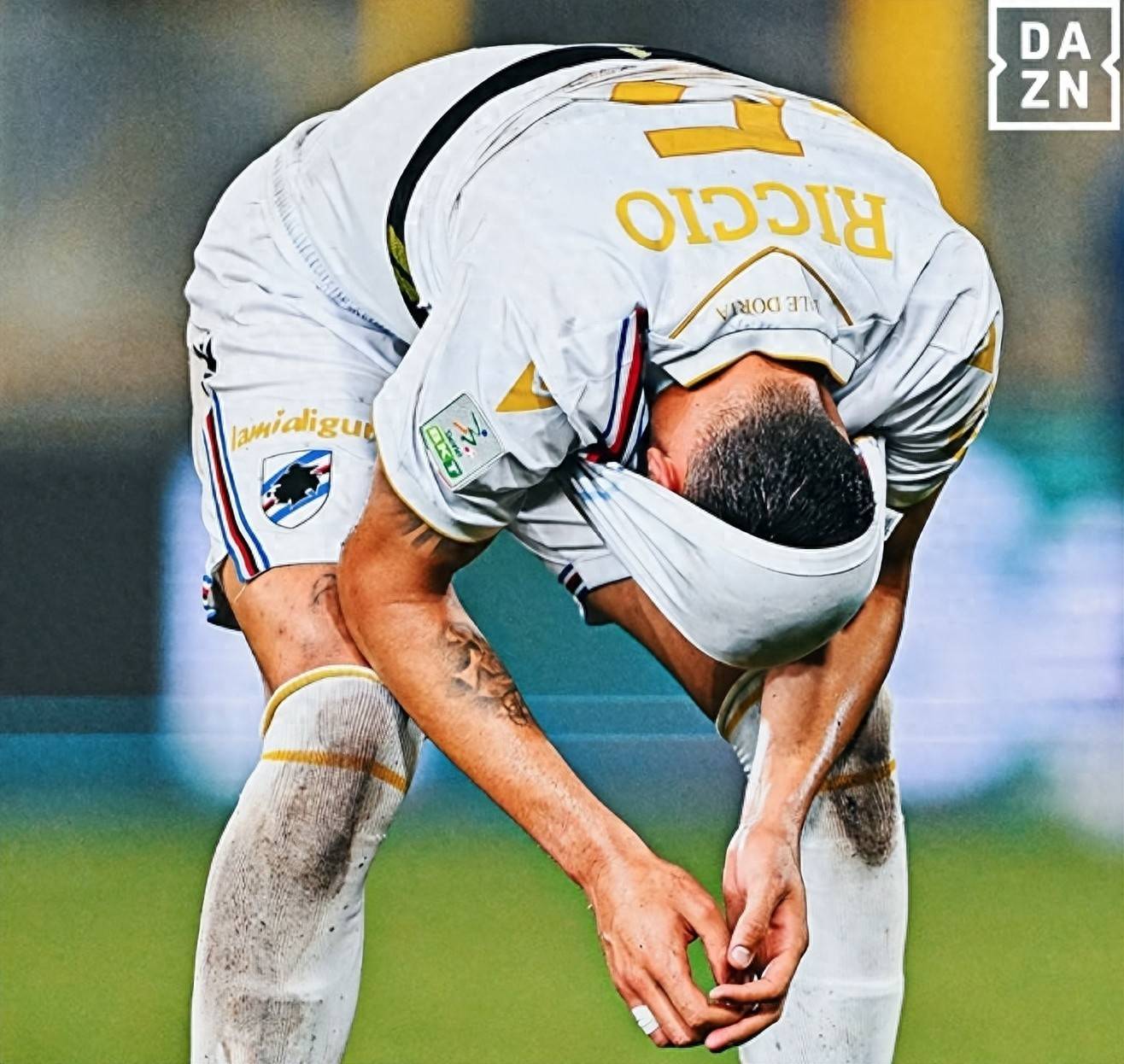 桑普多利亚前锋意外中柱，那不勒斯成功逆转的简单介绍