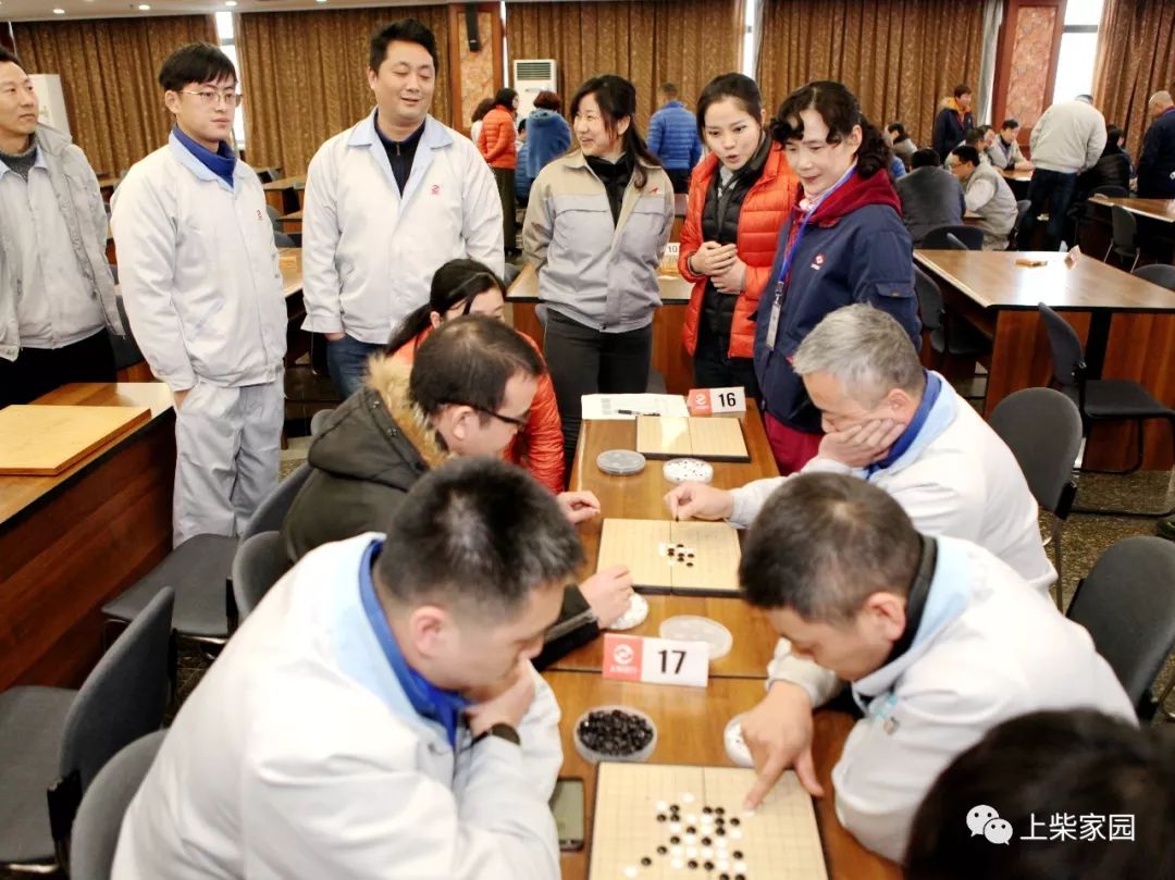 开云下载-战术博弈，双方教练斗智斗勇的简单介绍