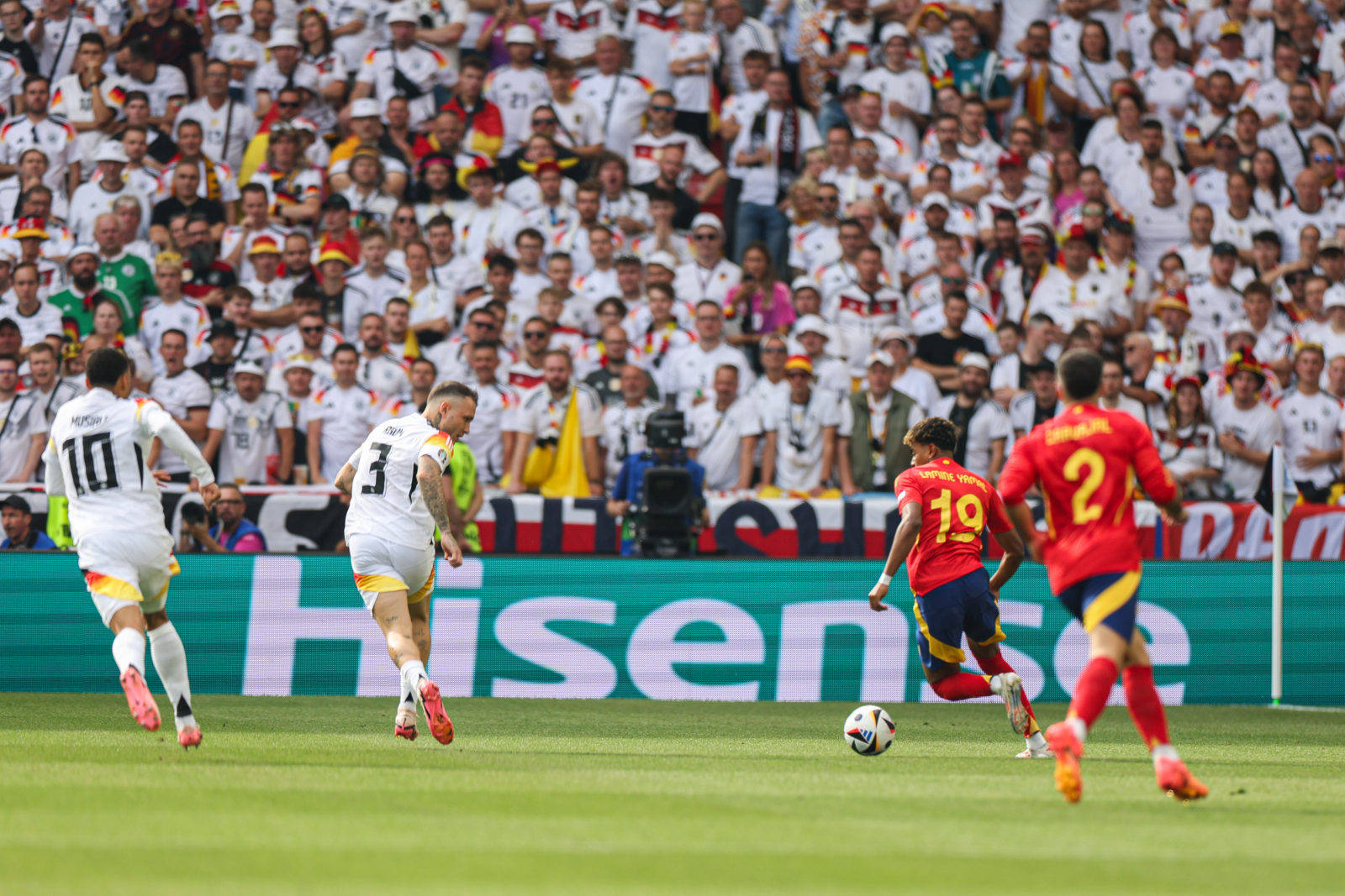 开云下载-西班牙队主场踢平强敌