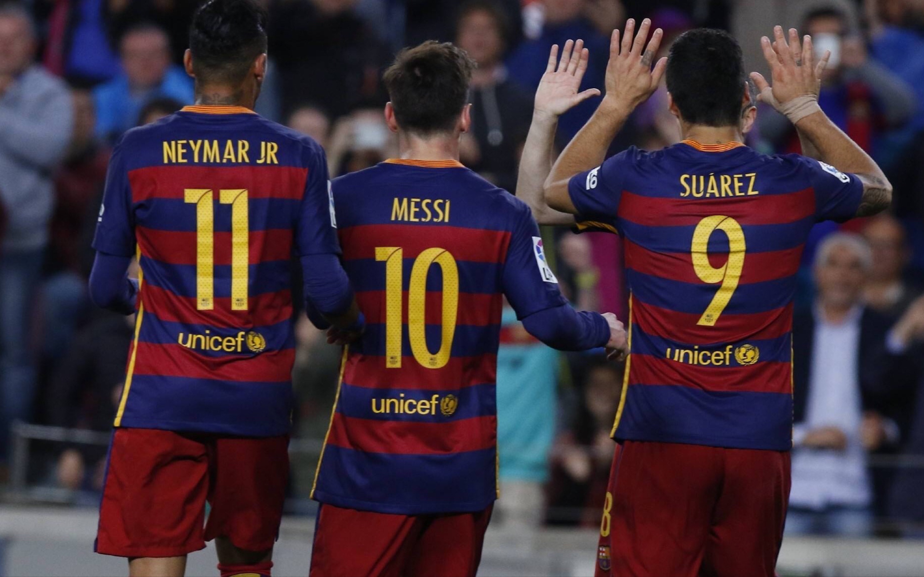 网球赛事中巴萨战胜对手成功逆转