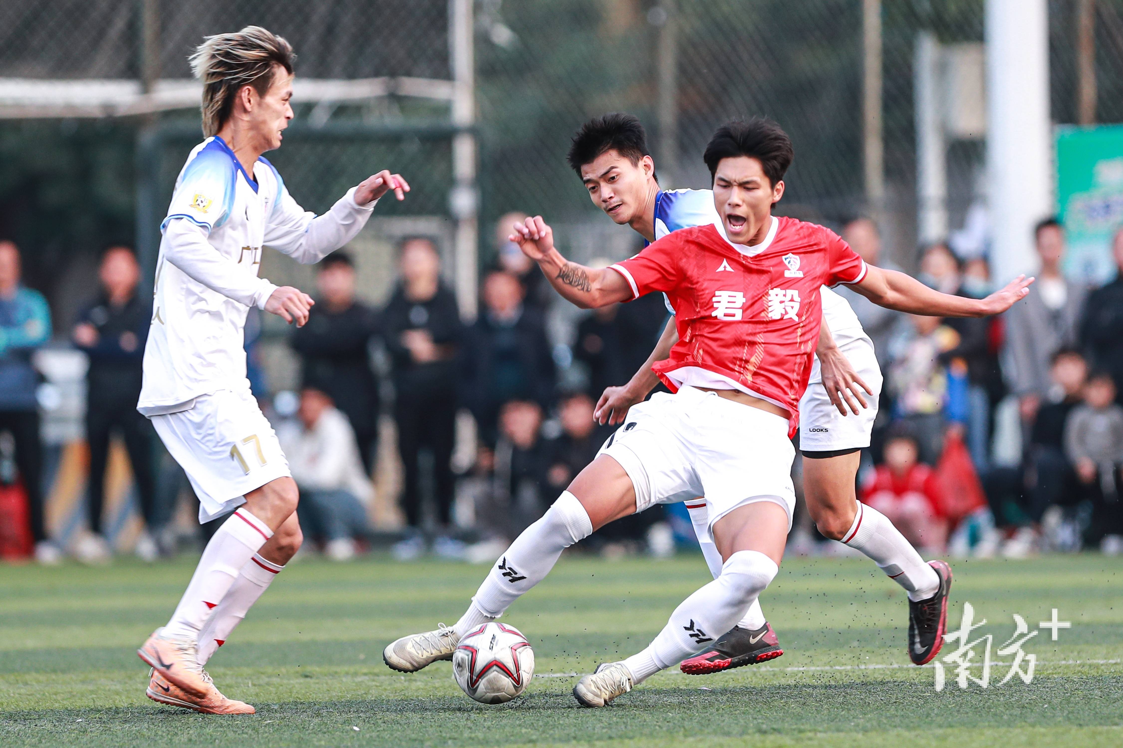 开云APP-劲敌对阵，国内足球赛事赛出绝技