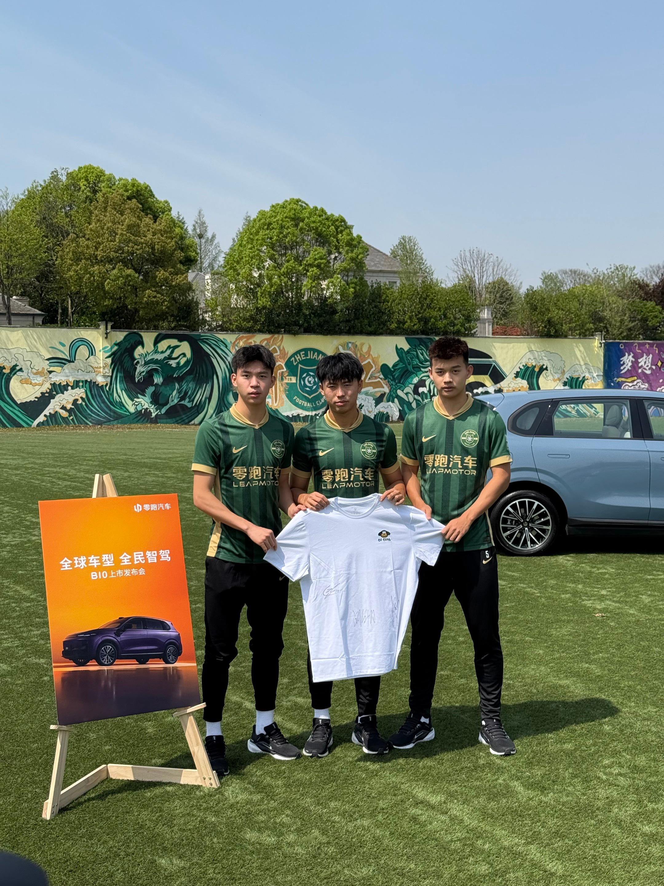 开云体育APP下载-激情澎湃的赛场，每一位球员都在奋力拼搏的简单介绍