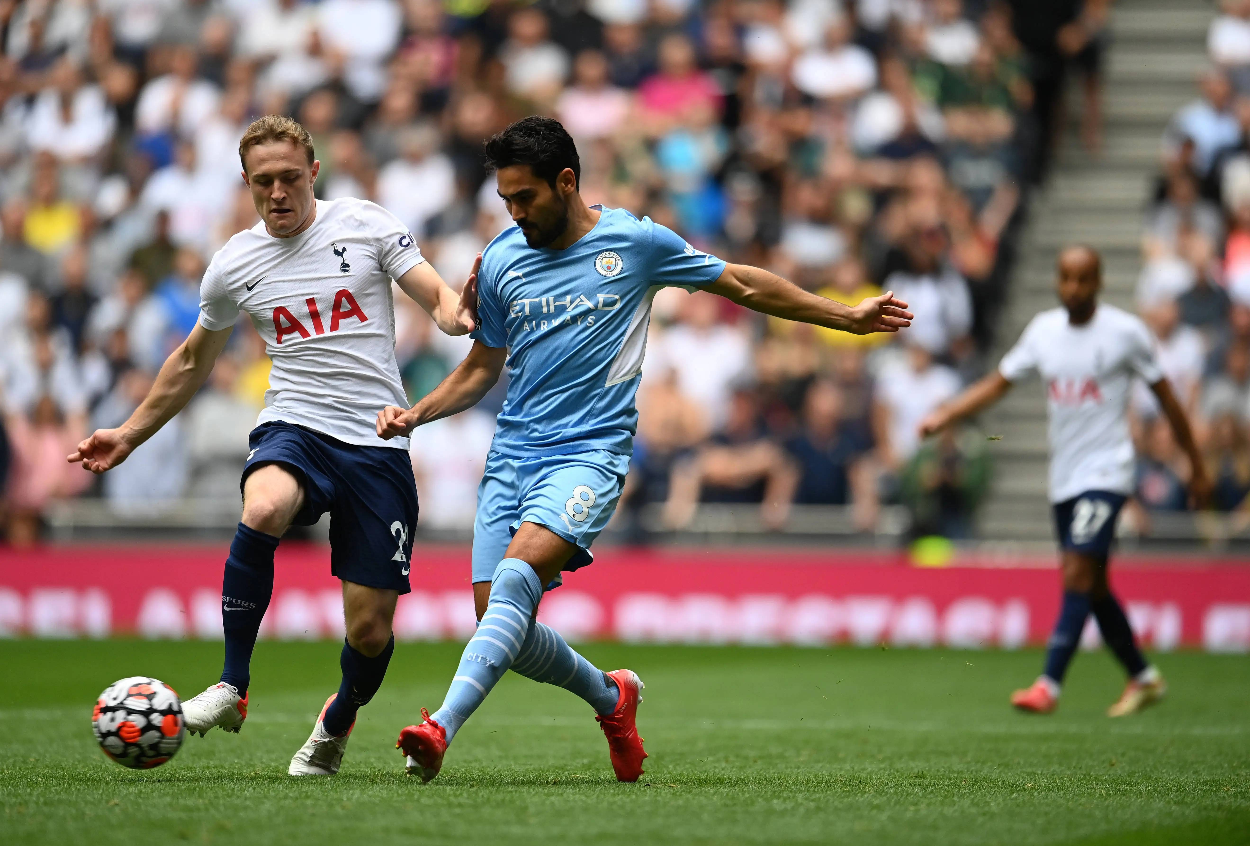 热刺神奇逆转，让球迷们欢呼连连的简单介绍