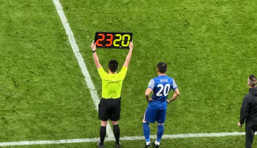 开云体育入口-重庆队迎来了一场关键的主场对决