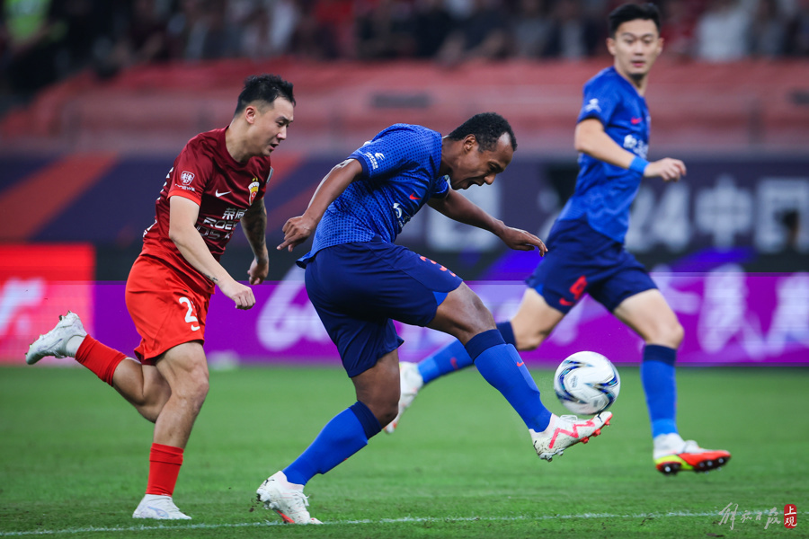 开云体育中国-TSM碾压MAD，BDD成为全场焦点入围赛3:2（上海）