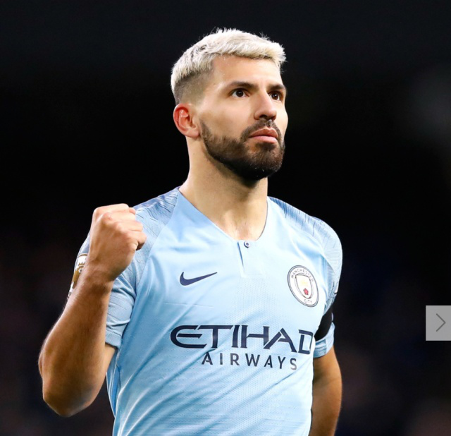 包含冠军争夺战逐渐白热化，预示巅峰之战即将来临！的词条